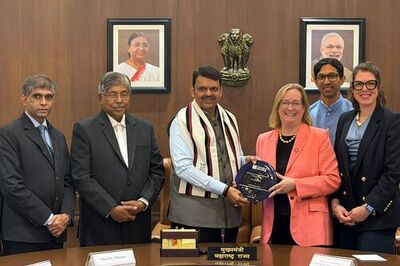 The University of Bristol signs an MoU with the Government of Maharashtra